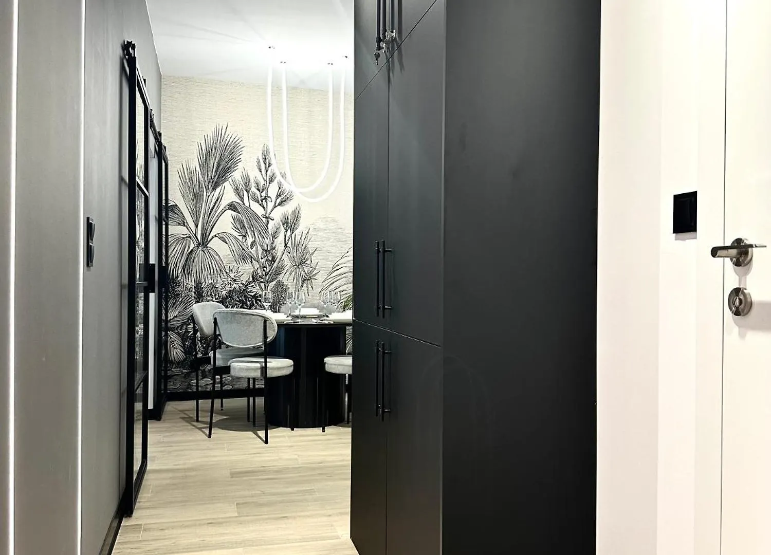 Szewska Apartment ~ 200M Main Square ~ Self Check-In 20H Wroclaw