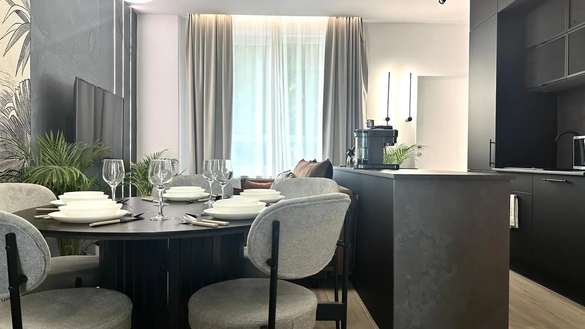 Szewska Apartment ~ 200M Main Square ~ Self Check-In 20H Wroclaw Poland